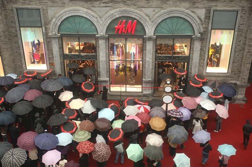 [H&M]重庆第四家登陆财富购物中心 上衣30元