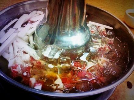 喝过冰镇饮料 吃过冰镇水果 但你"烫"过冰镇火锅吗? _大渝网_腾讯网