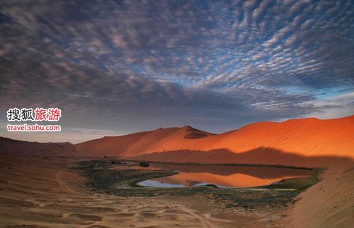 巴丹吉林庙海子 秋天内蒙古沙漠的美色