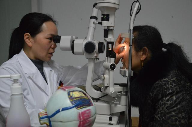 9岁孩子视力下降以为近视 检查发现患青光眼已