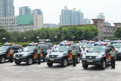 重庆市武警总队巡逻车交车仪式隆重举行_购车