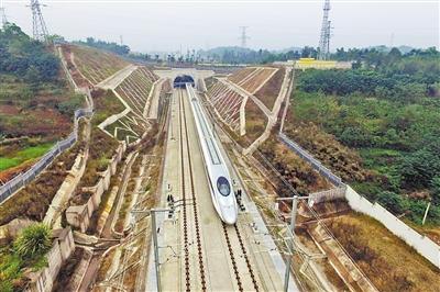璧山站双向8车道带你从站台畅达璧山城区