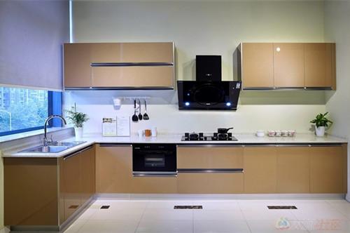 17800元买包含烟机灶具消毒柜的整体厨房 _大渝网_腾讯网