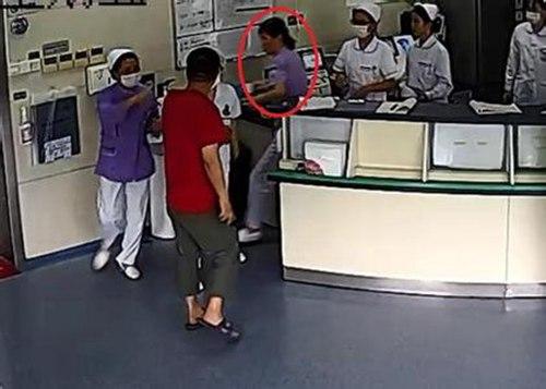 怀孕护士被打得先兆流产 只因说了句“稍等下”_大渝网_腾讯网
