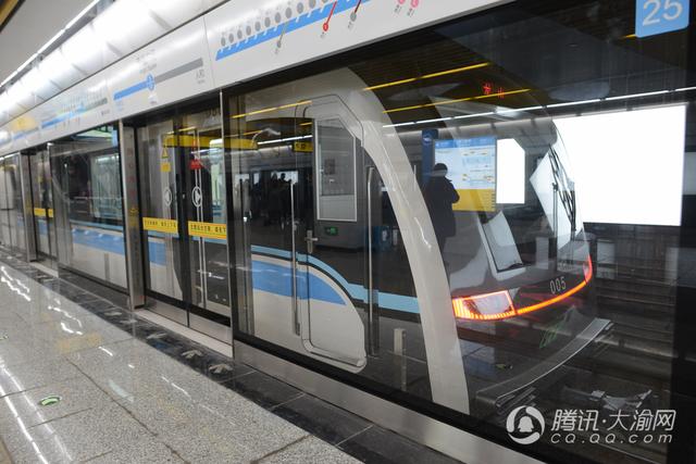 轨道5号线一期北段预计月底通车 车站车厢大曝光