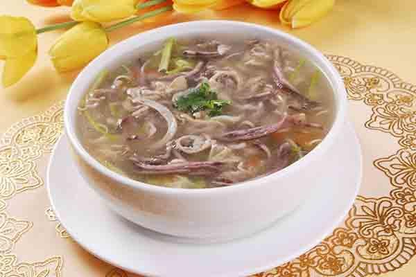 补脾益肾 白果芡实煲猪小肚