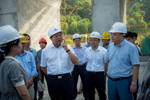 荣昌区委书记曹清尧调研旅游文化工作
