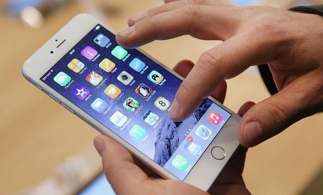 苹果:iPhone自动关机系因劣质电源适配器