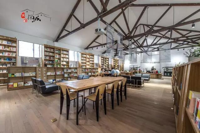 探城22|重庆商圈的一家免费书店 还有艺术展