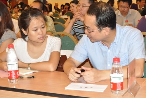 华龙万道商城被授予重庆十佳网商荣誉称号