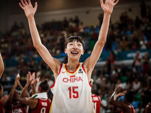 女篮世界杯-中国12分负美国 18岁小将韩旭砍2