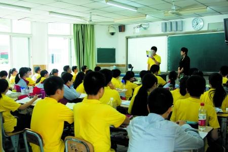 吃透网络教娃写家书 看魔力女教师搞掂个性学