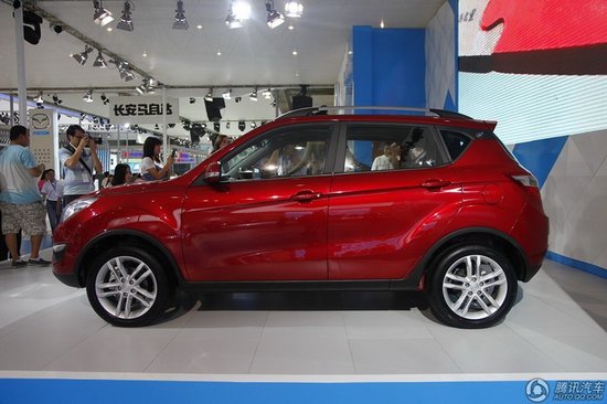 长安首款suv cs35今日上市 价格即将公布高清图片