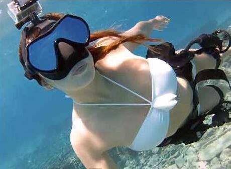 GoPro上市首日股价大涨30% 市值突破30亿美元