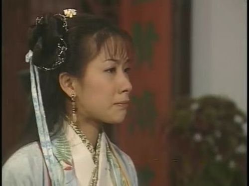 <em>杨怡整容</em>了?出道<em>前后</em>大不同_大渝网_腾讯网