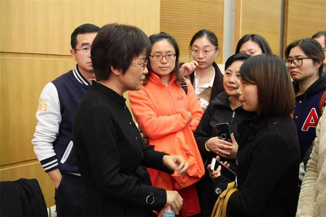 孩子闹情绪怎么办?金宝贝邀清华大学教育专