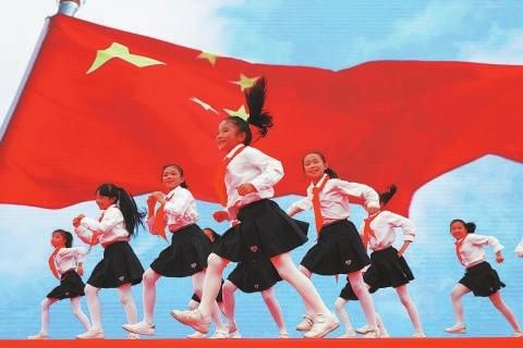 庆祝中国少年先锋队成立70周年 沙坪坝区开展主题队日