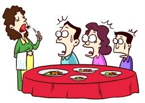 顾客吃饭吃出蟑螂 怕不买单<em>服务小妹</em>吞蟑螂(图