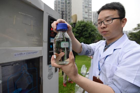 小區自動售水機里賣的究竟是什么水？