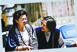 一部《桃姐》三声叹息 看片让观众唏嘘良多