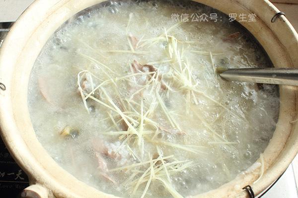 冬天来一碗热乎乎的靓粥是极好的!
