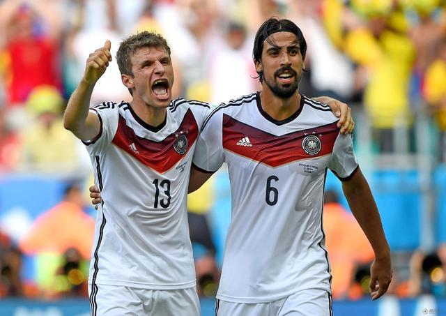 世界杯-德国4-0葡萄牙 穆勒帽子戏法佩佩染红
