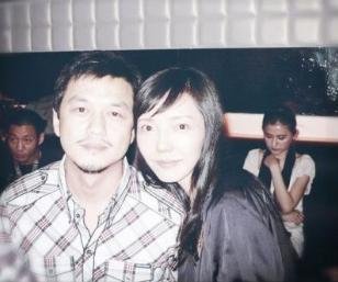 王学兵第一任模特妻子冯钰棋 私房照曝光(图)