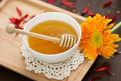 平时吃的蜂蜜能治胃病吗?