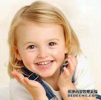 重庆牙科:小孩地包天牙齿矫正的最佳时间