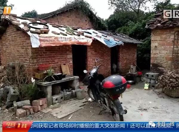 一民办小学十个学生没捐款被拍照发群 家长抗议反被教育