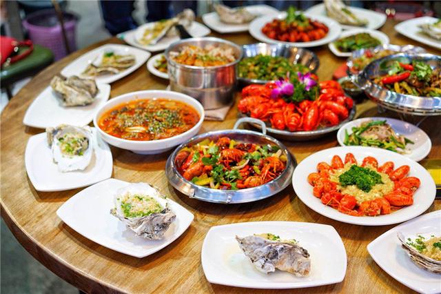 当小龙虾遇见冰岛大生蚝 来虾搞蚝大开眼界