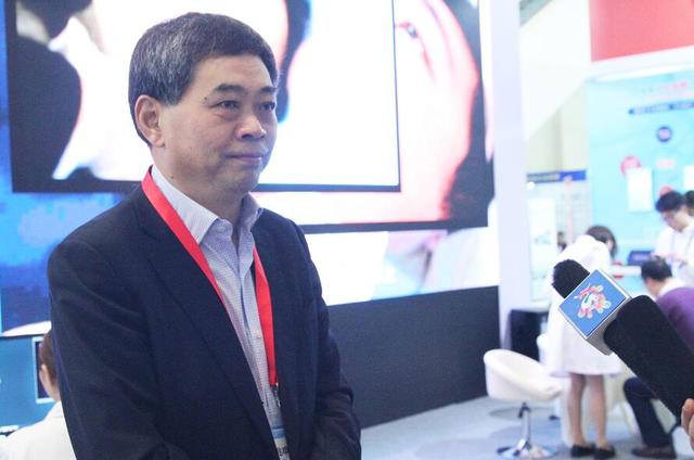 胃镜检查不再难受 新科技吃颗胶囊就行了