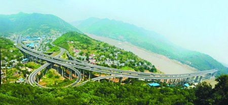 如在画中行 最美高速路闻名全国(组图)_腾讯大渝网_腾讯网