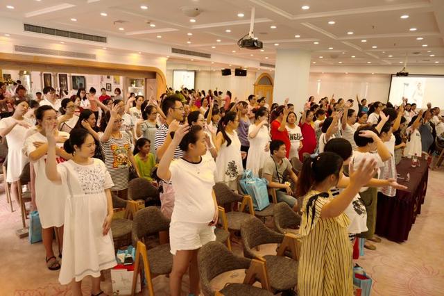 呵护婴幼儿健康成长 母乳喂养专题讲座在渝举