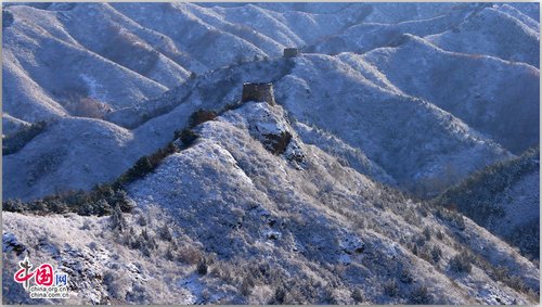 地理中国:雪色浪漫金山岭 山舞银蛇(图)