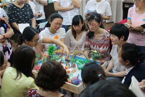 75%的中学生考前焦虑 北大教授用沙盘游戏缓