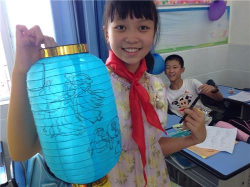 金山小学多样方式庆中秋 学生称收获颇多