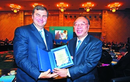 重庆借鉴新加坡建结算型金融中心 催生三商机