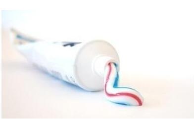 牙膏是否有保质期?关于牙膏的8个真相_大渝网