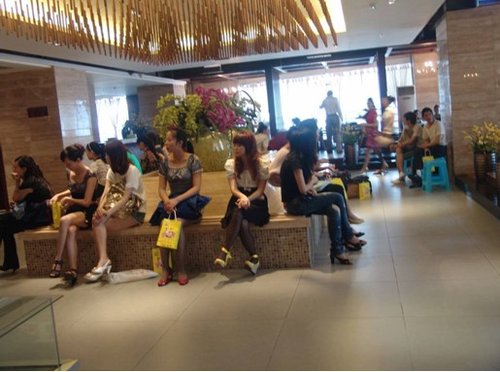 发现重庆美女聚集地--和泓 南山道_项目动态