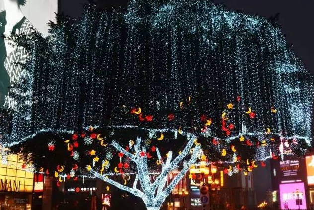 美哭！解放碑为你点亮360度无死角的夜色之美~