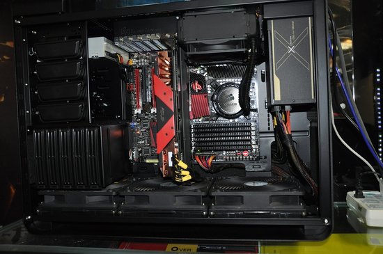 华硕玩家国度体验店落户山城