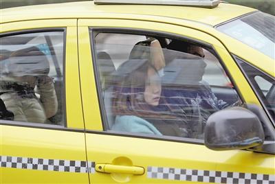 2014年数据显示出租车投诉量降两成绕道占比