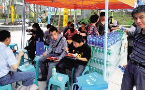 6月底前新开工8处公租房 民心佳园商铺签合同