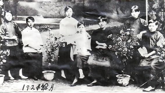 放开小脚走向大世界 二女师见证巴渝女性奋斗