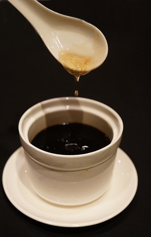 重庆艾美酒店推出粤滋味·任点任食