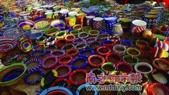 东非草原英勇马赛人 十头牛换回一个娇妻