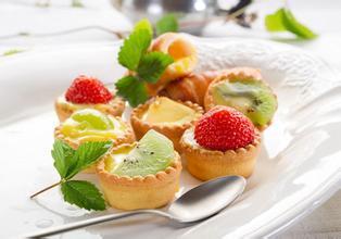 经常熬夜必须多吃这些食物