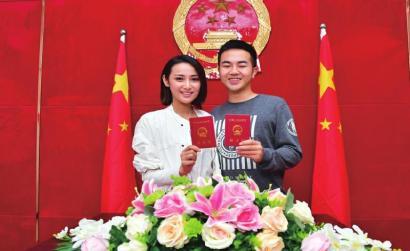 九龙坡区民政局婚姻登记处新装亮相