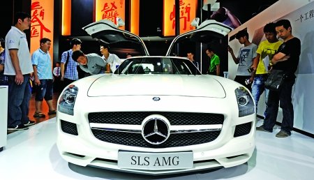 重庆车展市民买走新车8162台